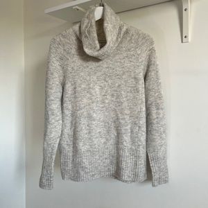 SOLD ⭑.ᐟ Aritzia The Group Babaton ⋆⋅☆⋅⋆Plutarch sweater